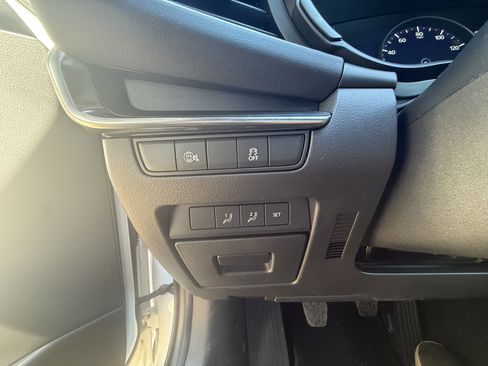 Used 2024 MAZDA MAZDA3 s image 25