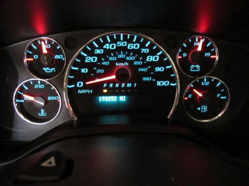 Used 2019 Chevrolet Express 2500 2500 Cargo w/ Communications Package image 11