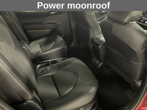 Used 2023 Toyota Highlander Limited image 15
