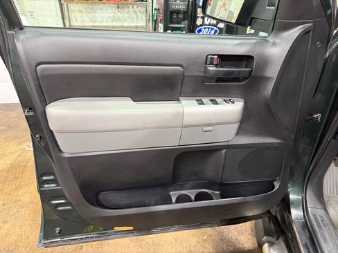 Used 2008 Toyota Tundra Base image 8