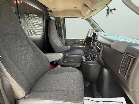 Used 2025 Chevrolet Express 2500 w/ Driver Convenience Package RWD image 30