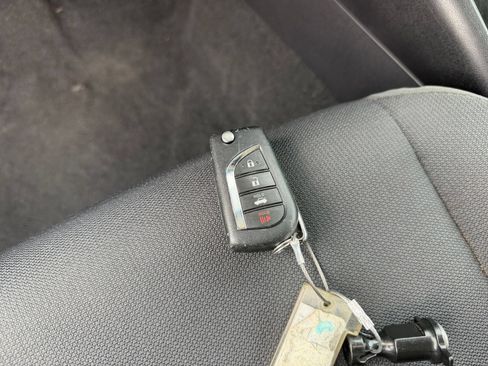Used 2025 Toyota Corolla LE FWD image 21