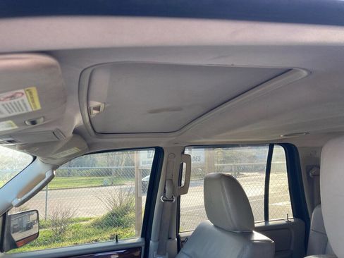 Used 2013 Lincoln Navigator L 4WD w/ HD Trailer Tow Pkg image 10