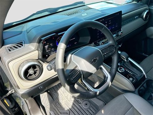 Used 2024 Chevrolet Colorado ZR2 w/ ZR2 Convenience Package III image 8