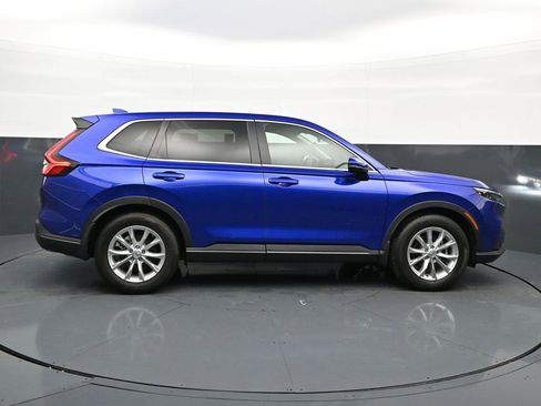 Used 2025 Honda CR-V EX image 8