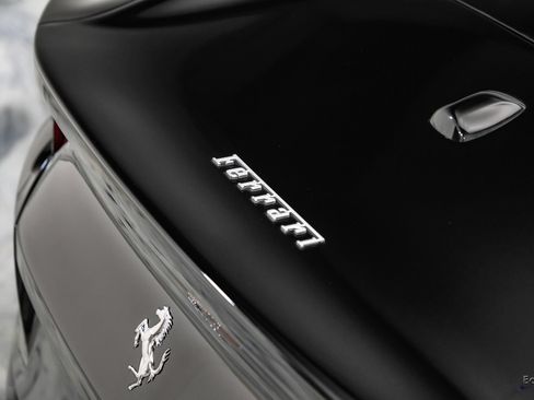 Used 2022 Ferrari 812 GTS RWD image 20