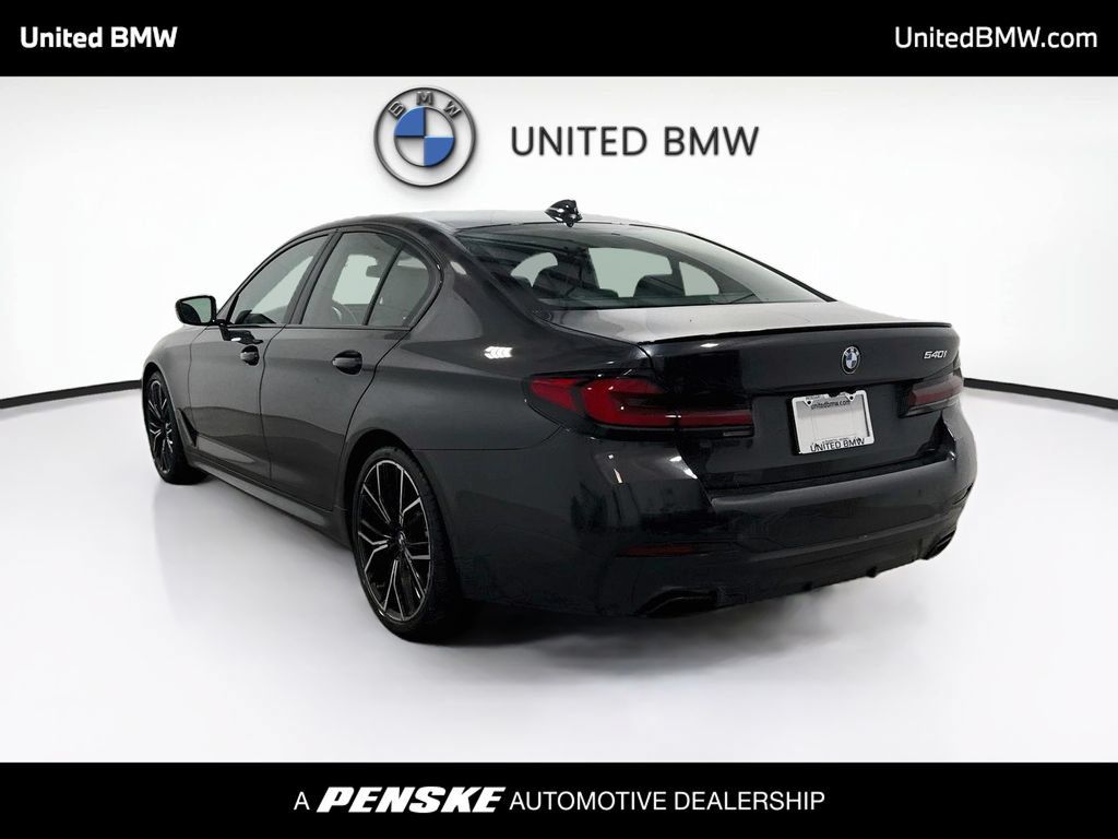Used 2023 BMW 540i w/ M Sport Package RWD image 7