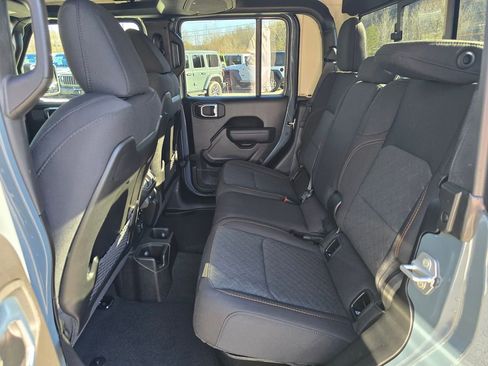 New 2026 Jeep Gladiator Mojave AWD/4WD image 10