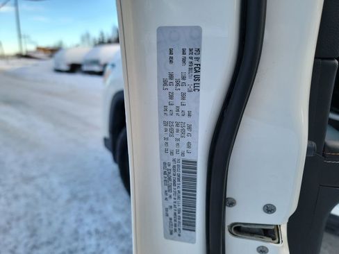 Used 2018 Jeep Compass Sport w/ Cold Weather Group image 22