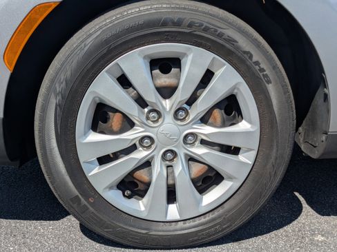 Used 2023 Kia Soul LX FWD image 27