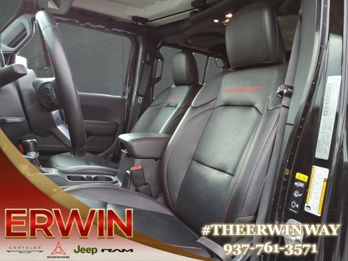 Used 2020 Jeep Wrangler Unlimited Rubicon w/ LED Lighting Group AWD/4WD image 12