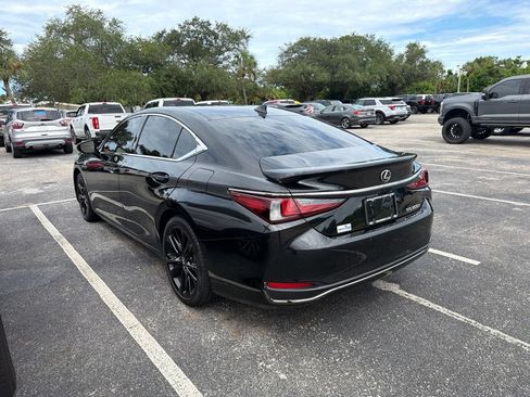 Used 2024 Lexus ES 300h F Sport w/ Accessory Package (Z2) FWD image 4
