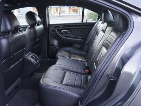 Used 2019 Ford Taurus SHO image 22