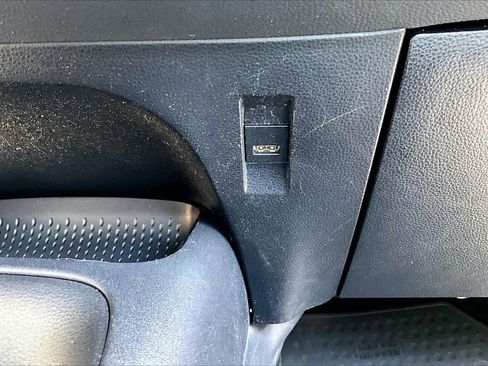 Used 2021 Toyota Corolla LE FWD image 26