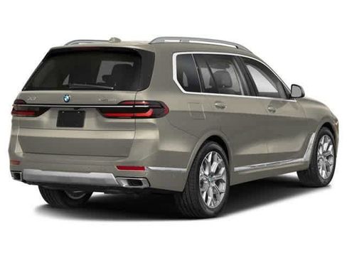 New 2026 BMW X7 xDrive40i image 2
