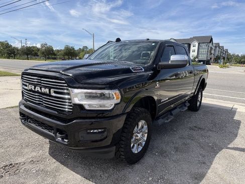 Used 2020 RAM 2500 Laramie AWD/4WD image 3