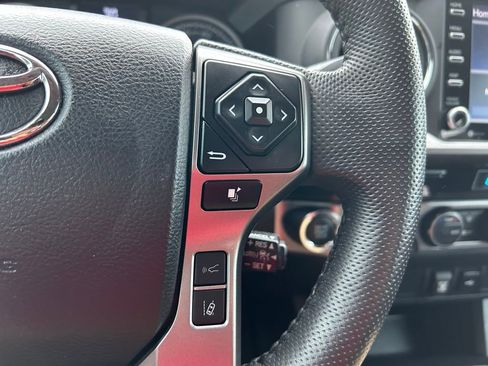 Certified 2023 Toyota Tacoma SR5 AWD/4WD image 19