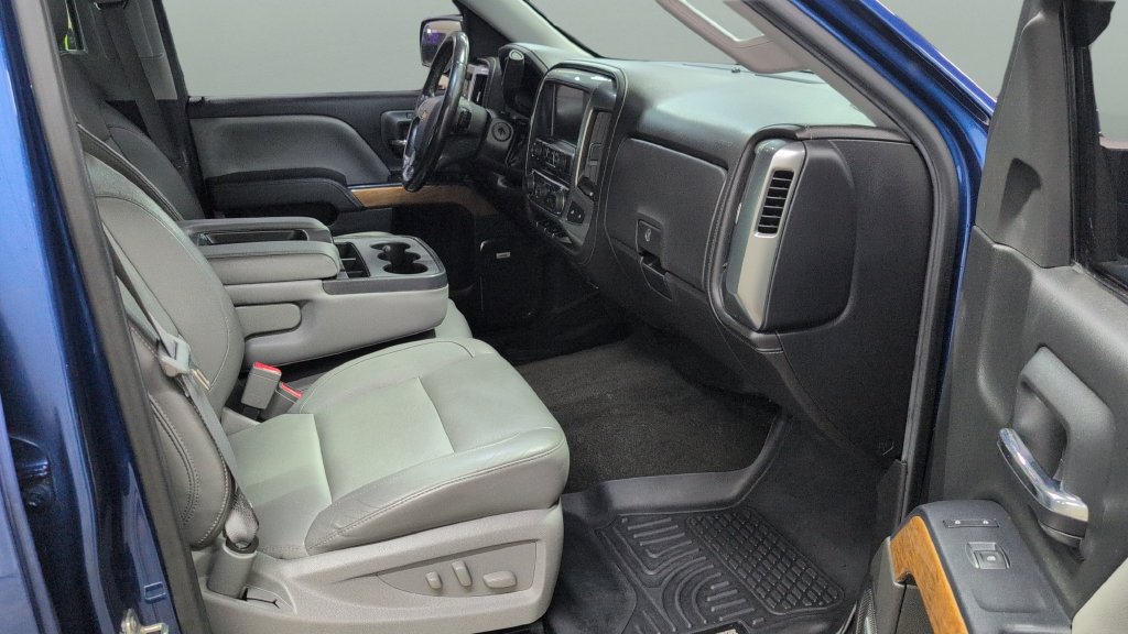 Used 2015 Chevrolet Silverado 1500 LTZ AWD/4WD image 24
