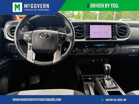 Used 2021 Toyota Tacoma TRD Off-Road AWD/4WD image 15