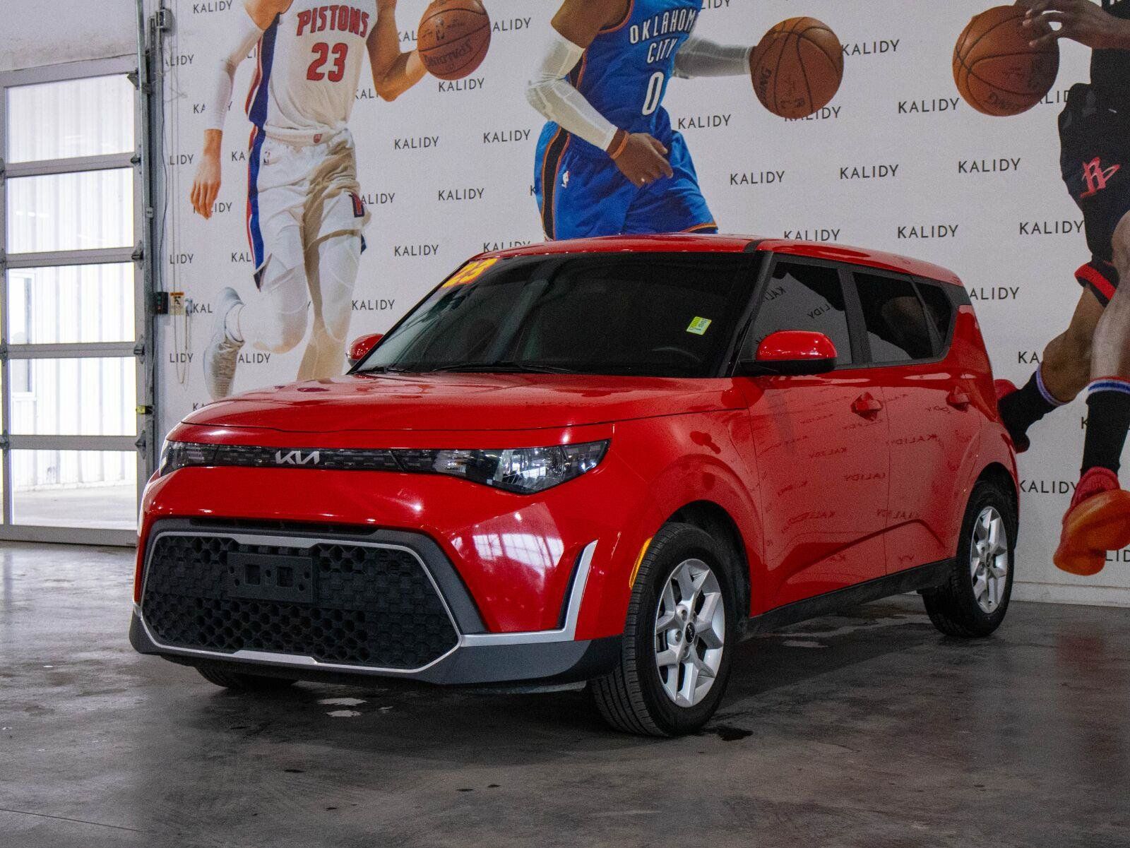 Used 2023 Kia Soul LX w/ Option Group 015 FWD image 20
