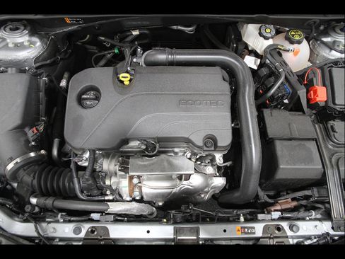 Used 2024 Chevrolet Malibu RS FWD image 18