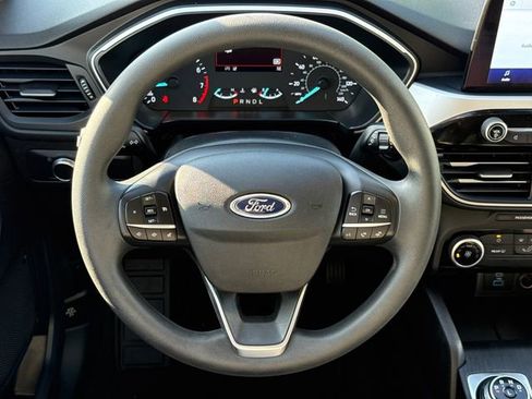 Used 2022 Ford Escape SE FWD image 15