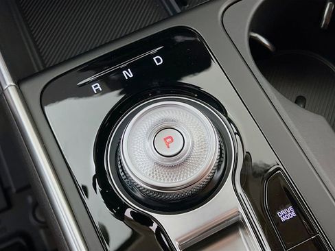 New 2026 Kia Carnival SX Prestige image 17