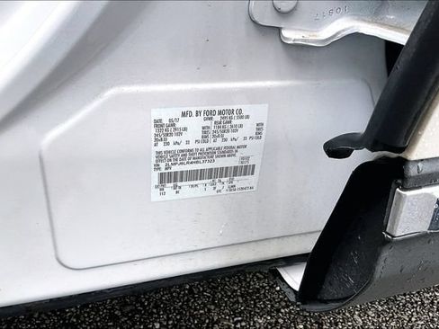 Used 2017 Lincoln MKX Reserve FWD image 16