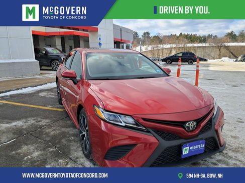 Used 2019 Toyota Camry SE image 7