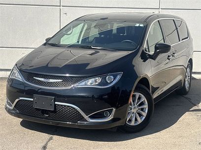 Used 2019 Chrysler Pacifica Touring Plus w/ Advanced Safetytec Group