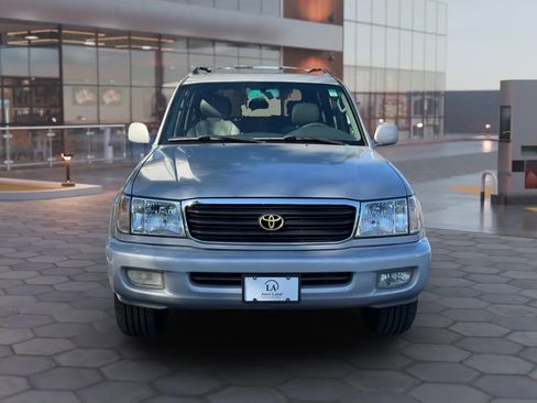 Used 2002 Toyota Land Cruiser image 9