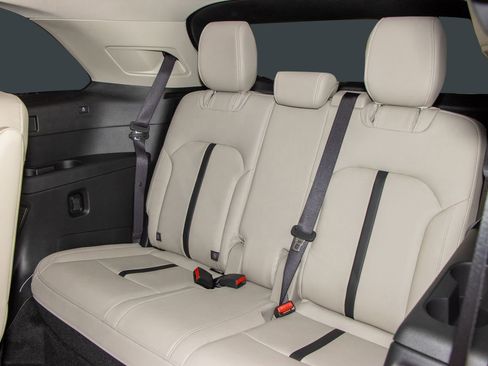 Used 2025 MAZDA CX-90 3.3 Turbo w/ Preferred Package image 8