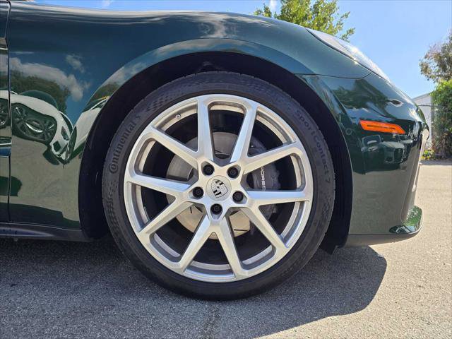 Used 2026 Porsche Panamera RWD image 9