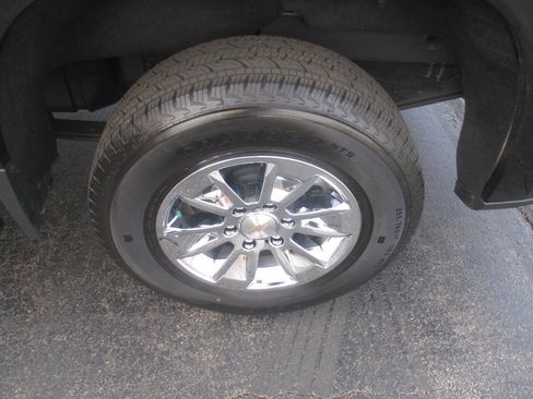 Used 2024 Chevrolet Silverado 1500 LT w/ Protection Package image 27