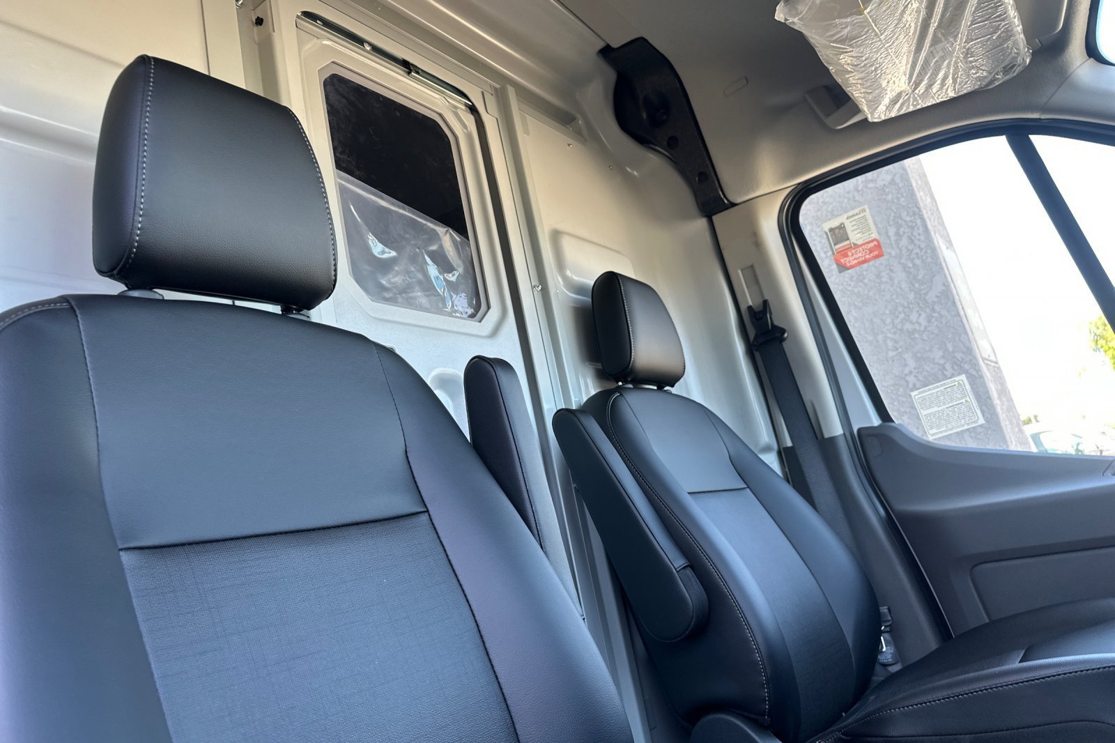 New 2026 Ford Transit 250 148 Medium Roof RWD image 16