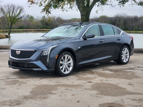 New 2026 Cadillac CT5 Premium Luxury image 2