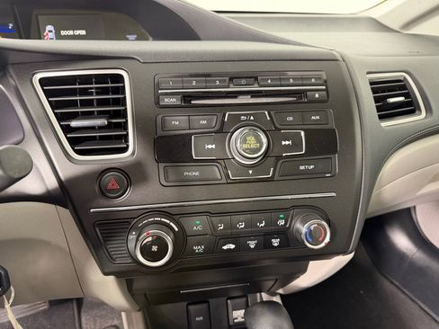Used 2014 Honda Civic LX image 17