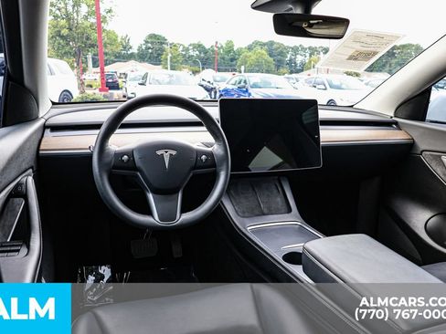 Used 2022 Tesla Model Y Long Range AWD/4WD image 27