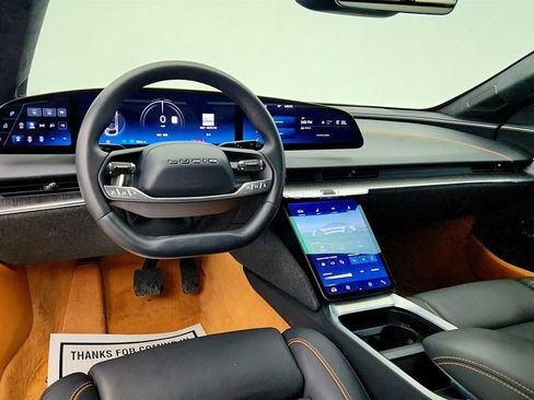 Used 2024 Lucid Air Touring image 11