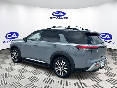 Used 2022 Nissan Pathfinder Platinum w/ Lighting Package (N93) AWD/4WD image 7