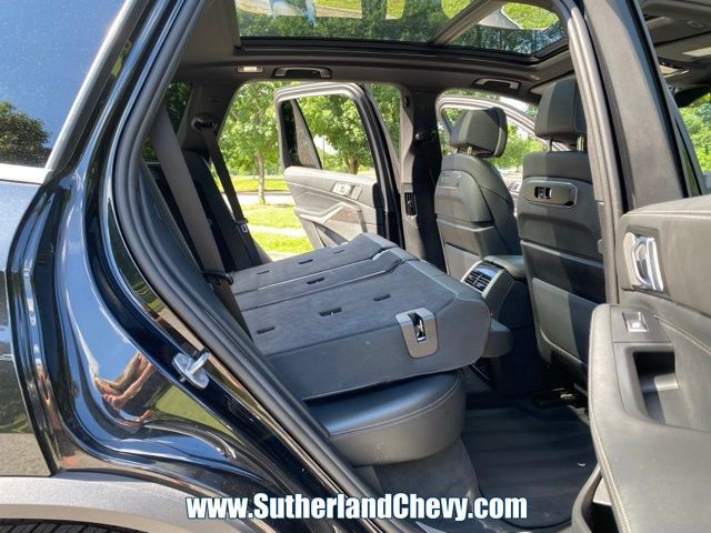 Used 2024 BMW X5 xDrive40i AWD/4WD image 44
