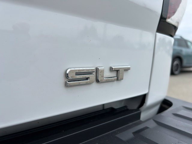 Used 2018 GMC Sierra 1500 SLT w/ SLT Premium Package AWD/4WD image 11