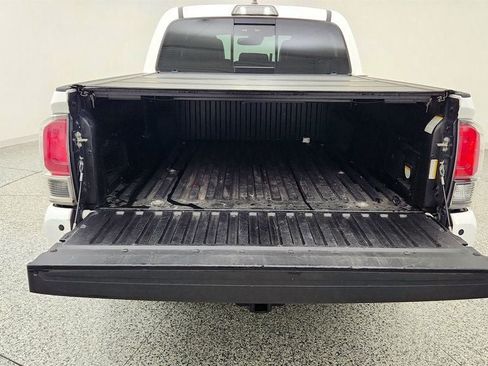 Used 2018 Toyota Tacoma TRD Pro AWD/4WD image 21