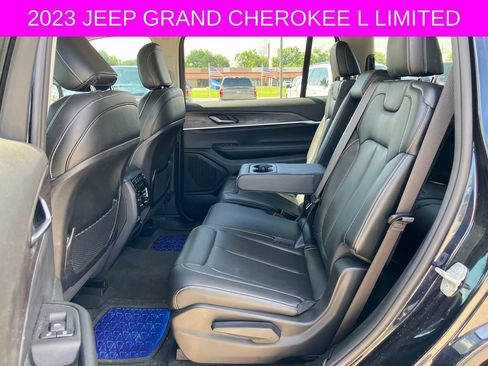 Used 2023 Jeep Grand Cherokee L Limited RWD image 18