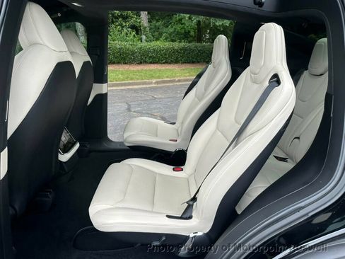 Used 2022 Tesla Model X AWD/4WD image 15