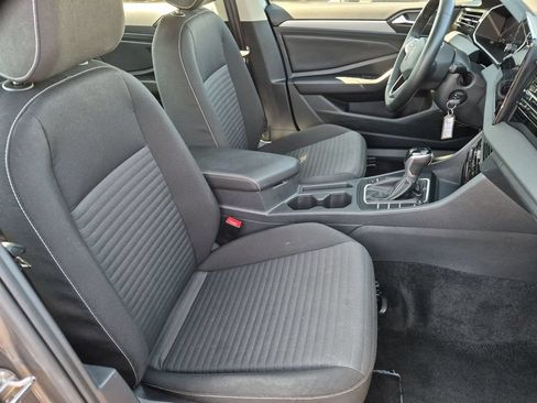 Used 2025 Volkswagen Jetta S FWD image 30