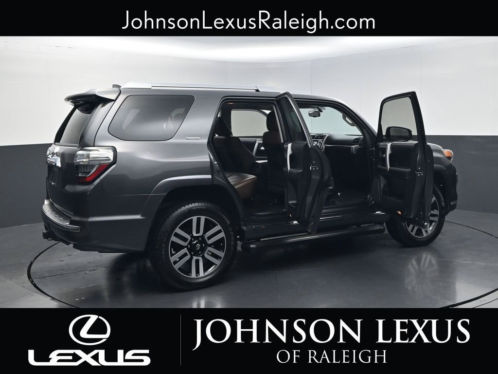 Used 2019 Toyota 4Runner Limited AWD/4WD image 30