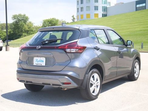 Used 2025 Nissan Kicks Play S FWD image 4