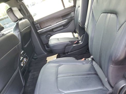 Used 2018 Ford Expedition Limited AWD/4WD image 13