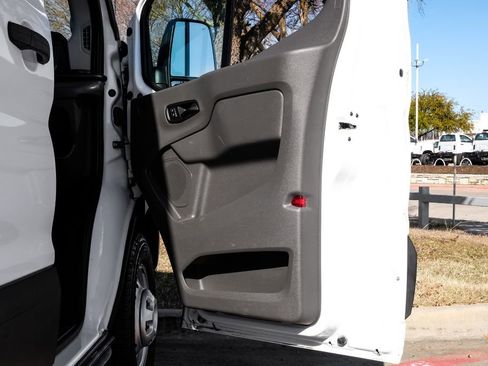 Used 2023 Ford Transit 250 Medium Roof AWD image 40